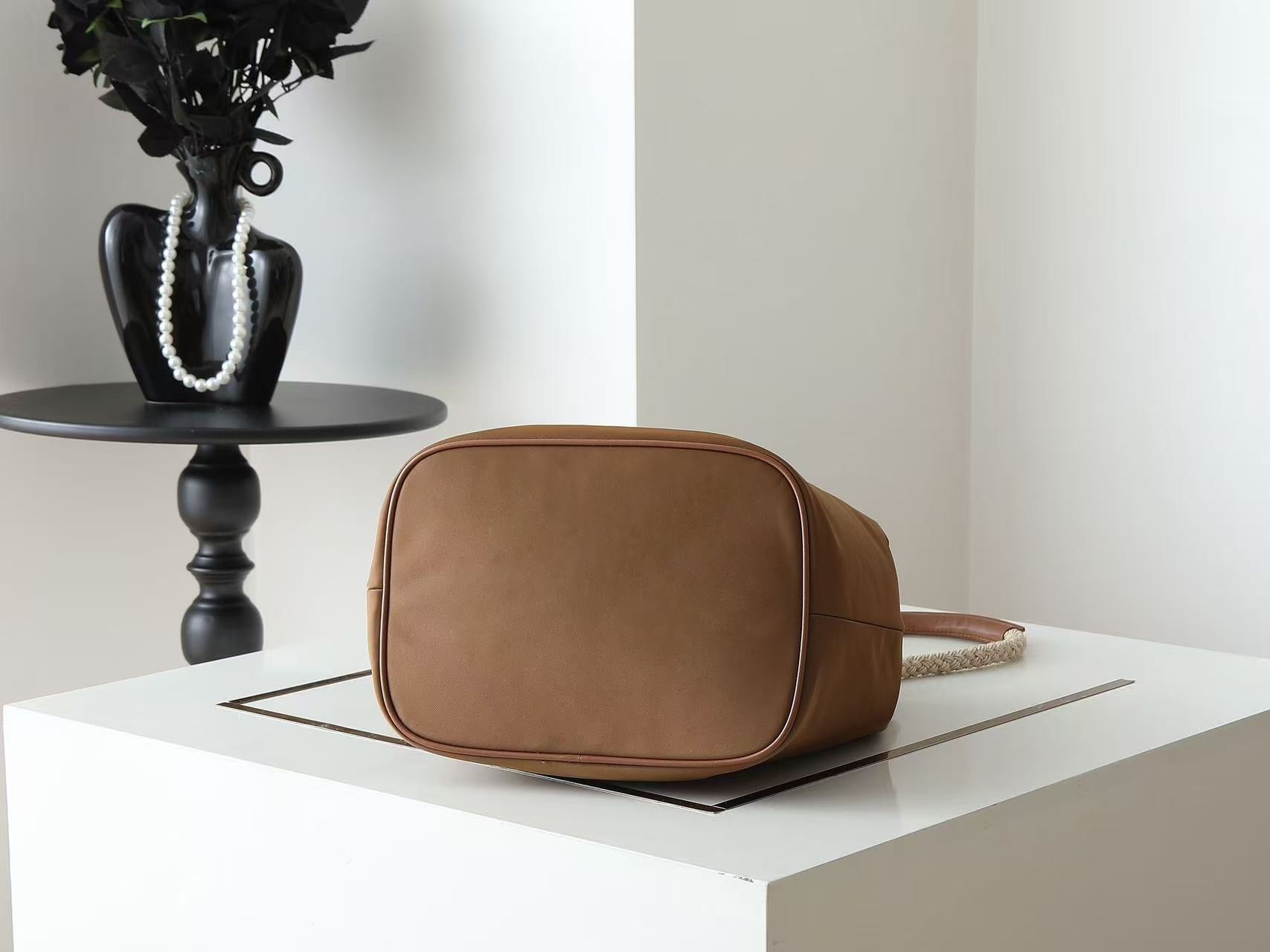 PRADA 26S BUCKET BAG IN BROWN RENYLON