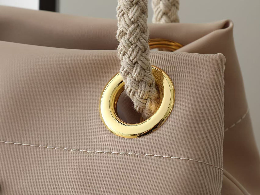 PRADA 26S BUCKET BAG IN BEIGE RENYLON