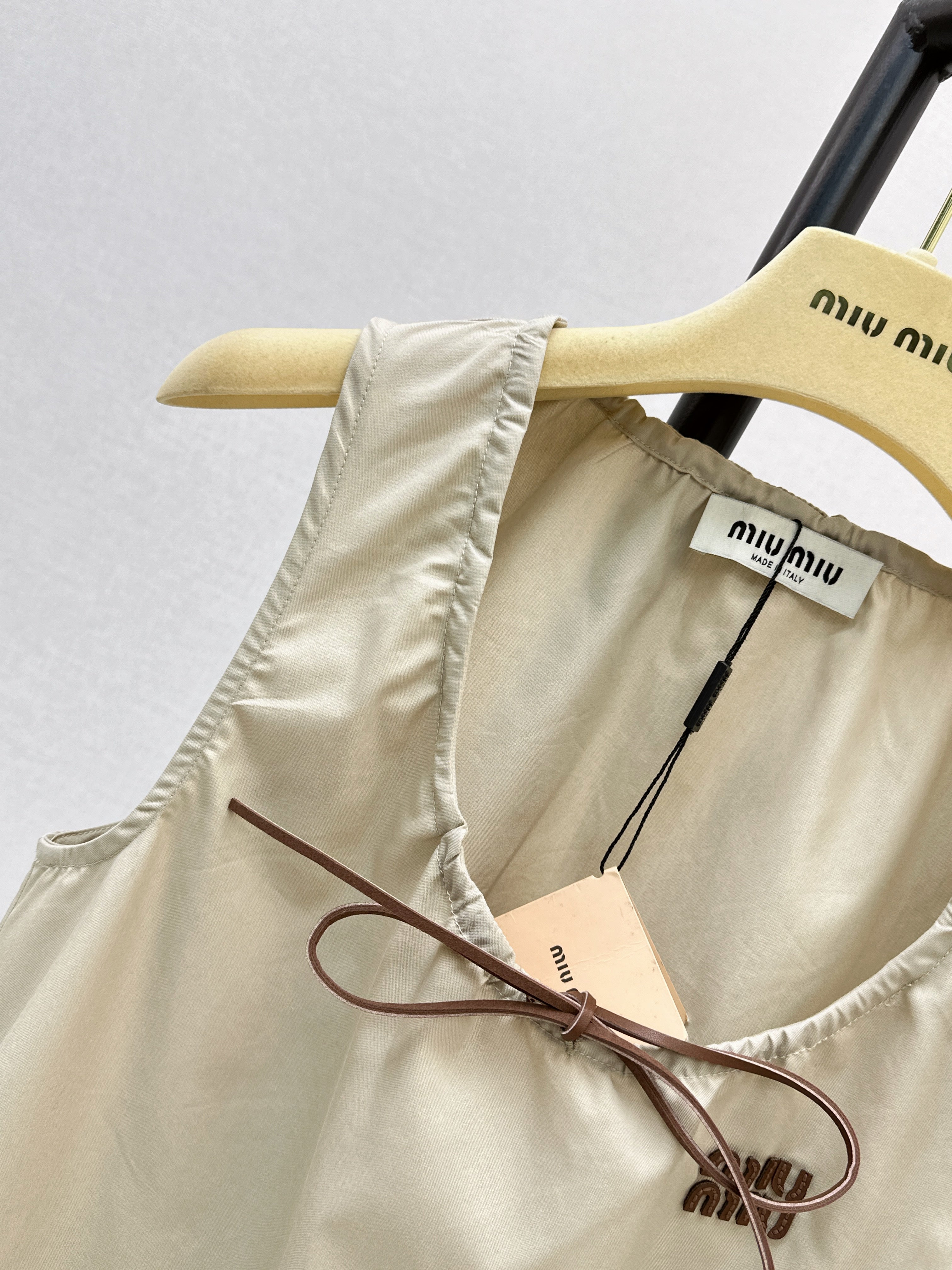 MIU MIU 26S CROP TOP PANAMA IN BEIGE COTTON  POPLIN