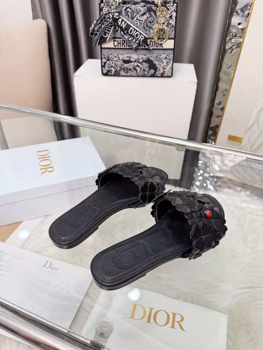 DIOR 26S SLIDE SANDALS IN HEART FLORAL BLACK CALFSKIN