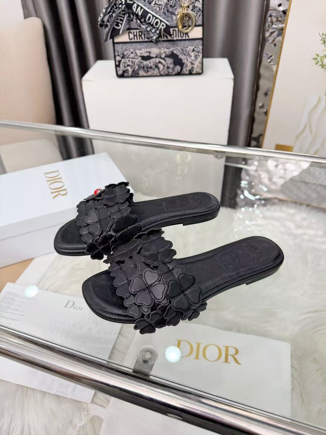 DIOR 26S SLIDE SANDALS IN HEART FLORAL BLACK CALFSKIN