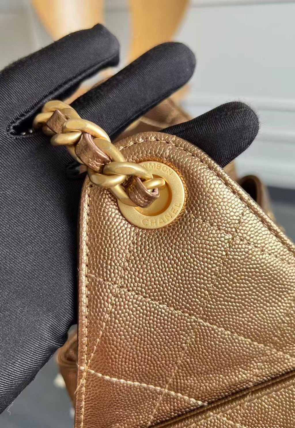 CHANEL 25S HOBO BAG 22 IN METALLIC GOLD ROSE CAVIAR GOLD HARDWARE
