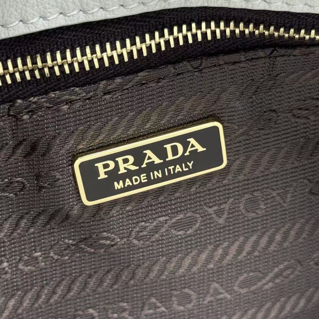 PRADA 26S HOBO BAG IN CREAM WHITE CALFSKIN LEATHER 31526