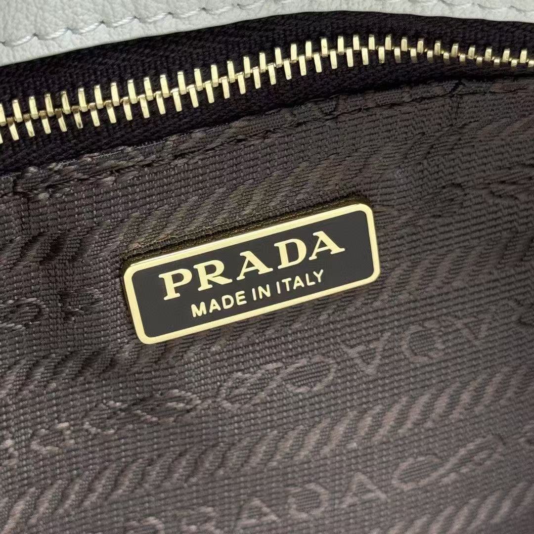 PRADA 26S HOBO BAG IN CREAM WHITE CALFSKIN LEATHER 31526