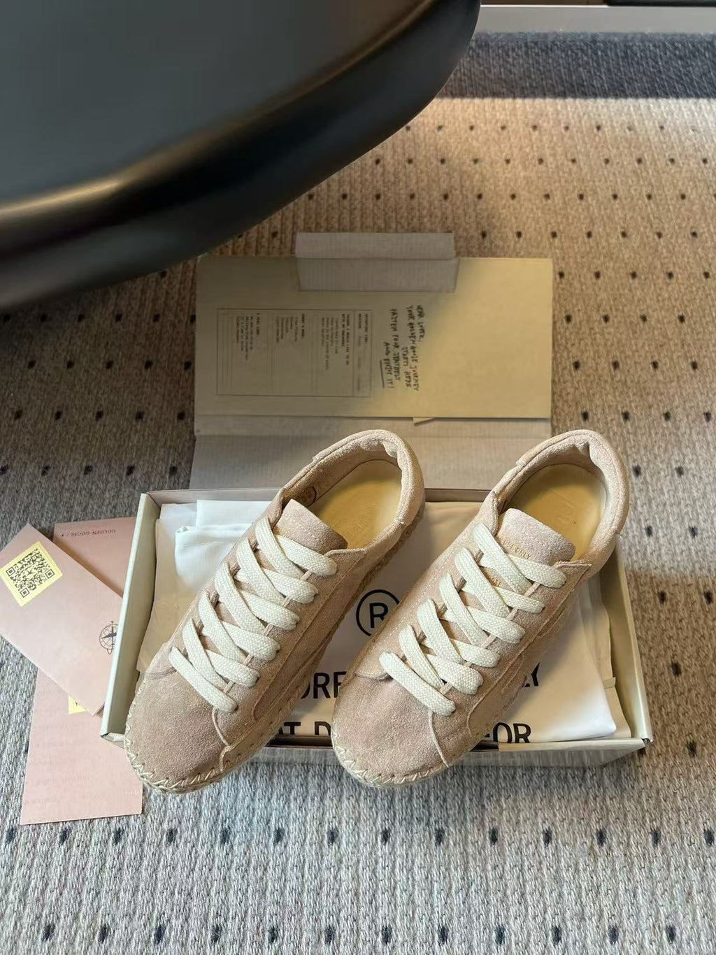 GOLDEN GOOSE 26S VINTAGE SNEAKER IN CREAM BEIGE SUEDE