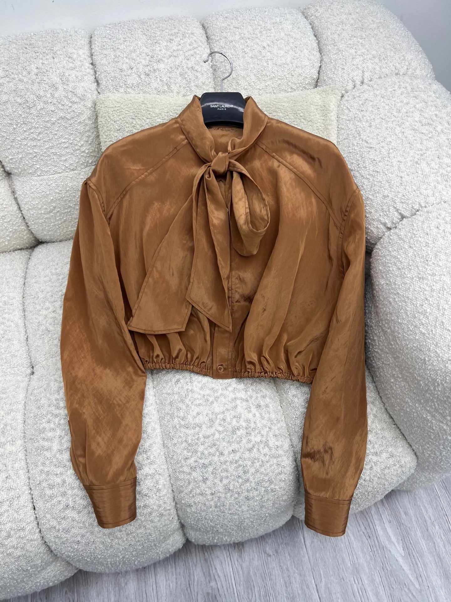 YSL 26S BOW TIE CROPPED BLOUSE IN CARAMEL SILK