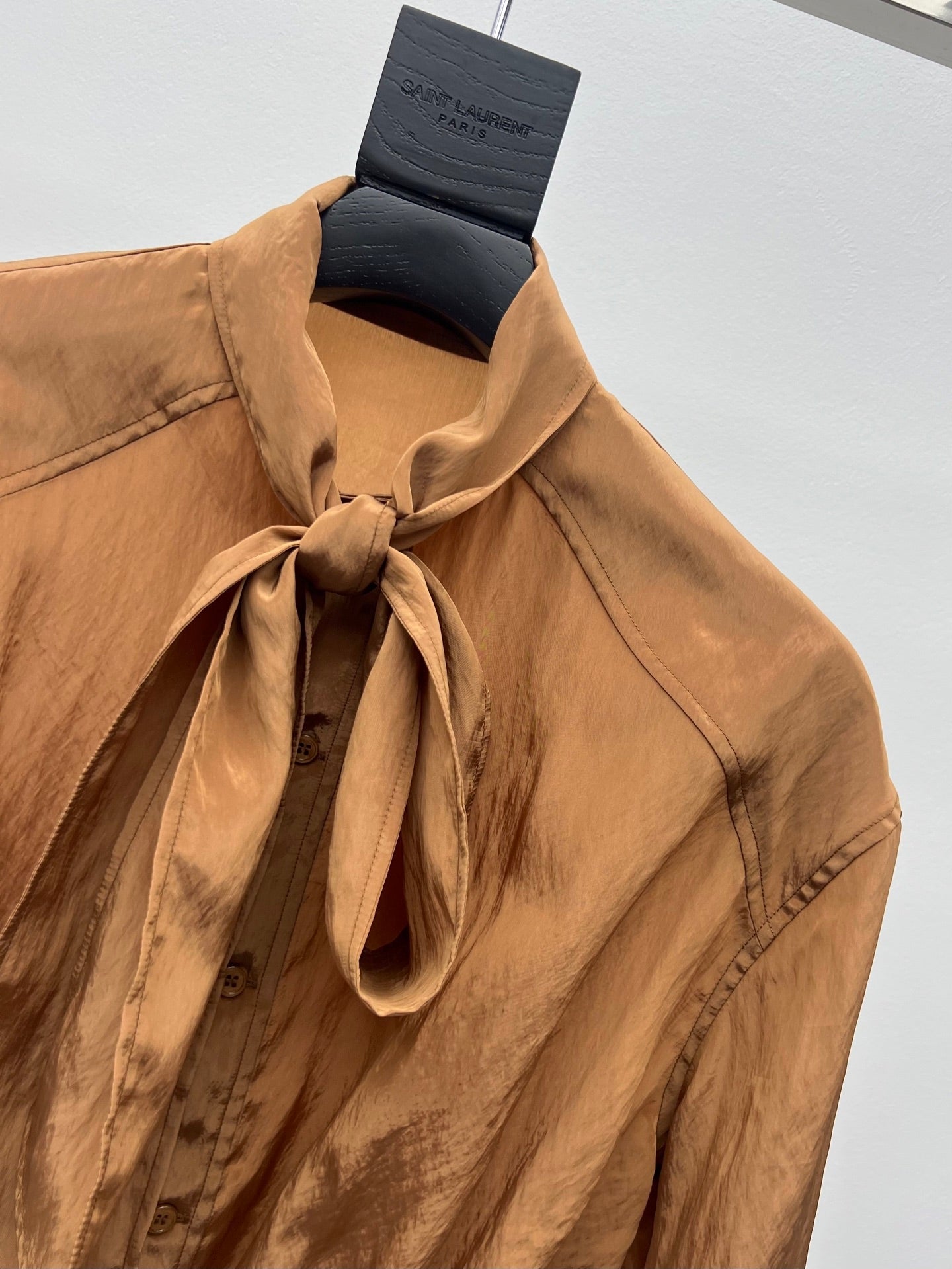 YSL 26S BOW TIE CROPPED BLOUSE IN CARAMEL SILK