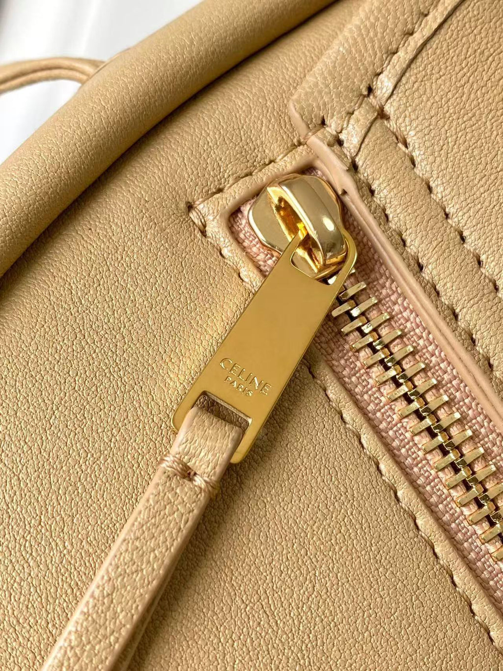 CELINE 26S LITTLE HALFMOON SOFT 25 IN BEIGE LAMBSKIN 8626