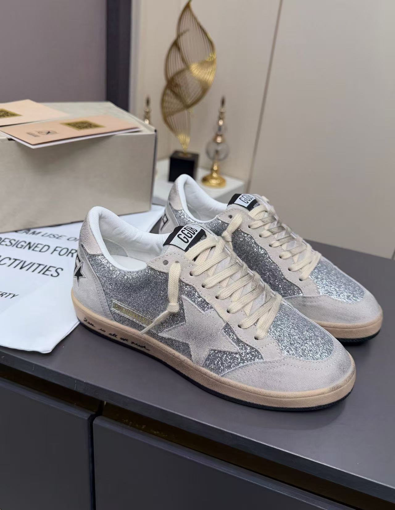 GOLDEN GOOSE 2026 SUPERSTAR GLITTER STAR SNEAKER IN SILVER