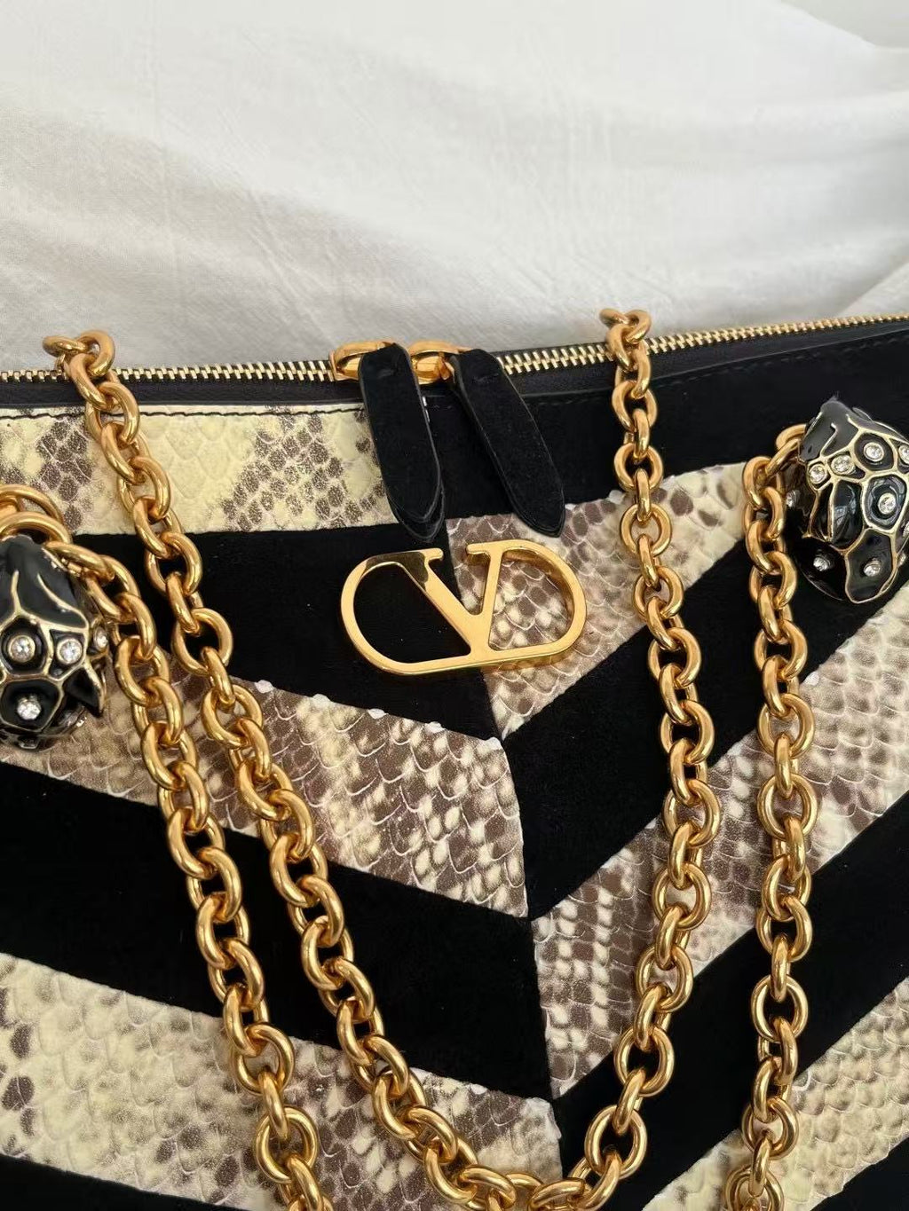 VALENTINO 26S SHOULDER BAG IN BLACK & NATURAL PYTHON LEATHER