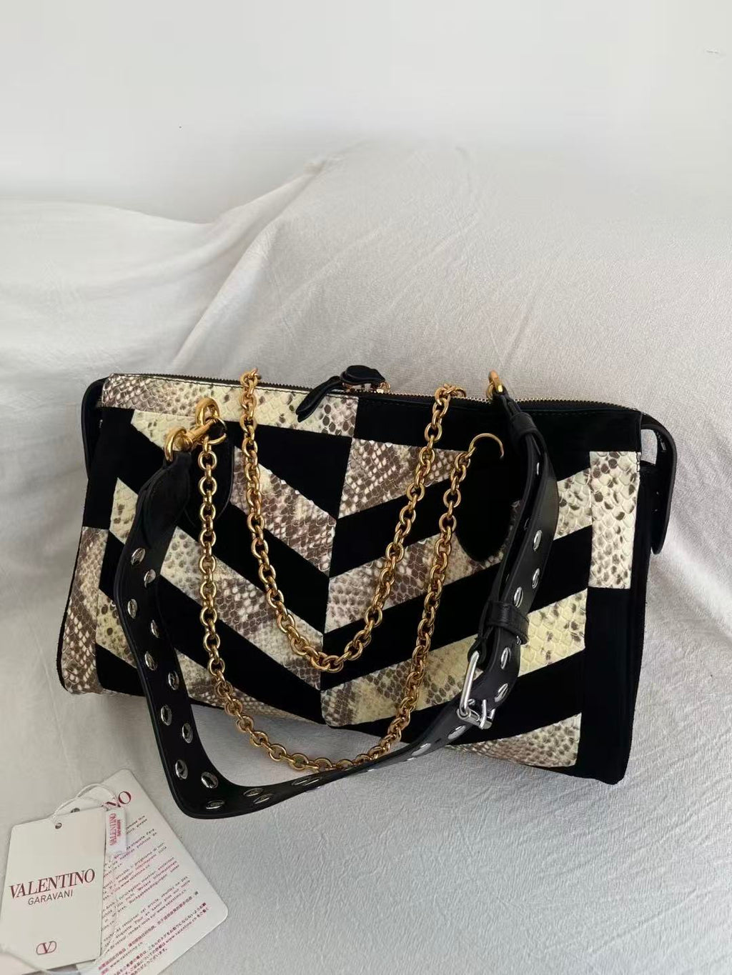VALENTINO 26S SHOULDER BAG IN BLACK & NATURAL PYTHON LEATHER