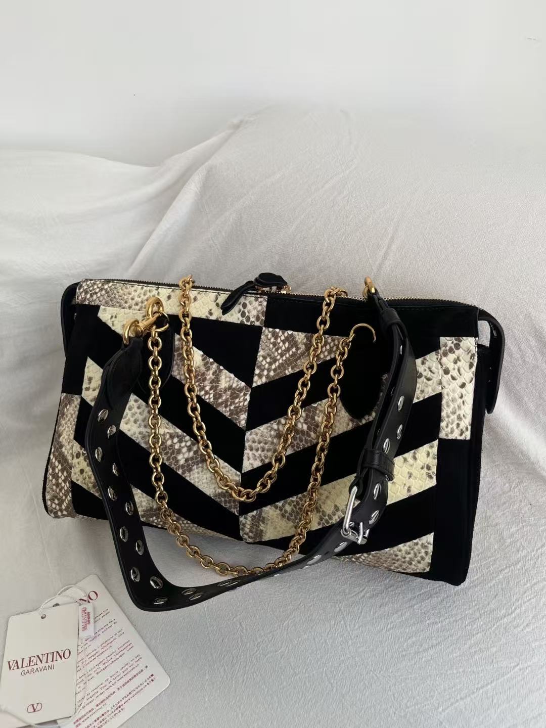 VALENTINO 26S SHOULDER BAG IN BLACK & NATURAL PYTHON LEATHER