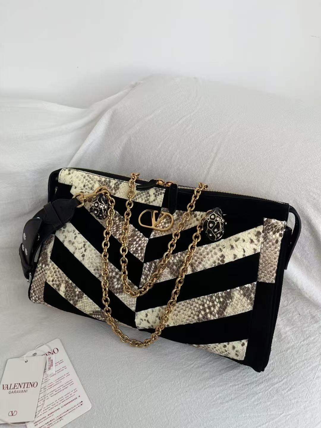 VALENTINO 26S SHOULDER BAG IN BLACK & NATURAL PYTHON LEATHER