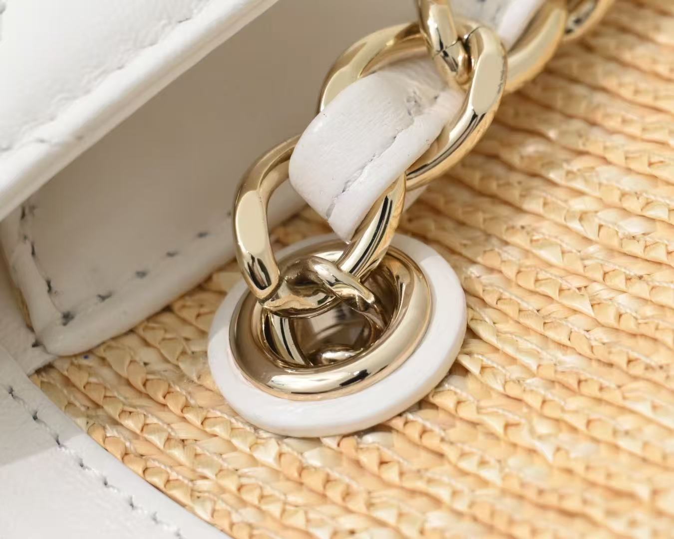 CHANEL 26S TOTE BAG IN NATURAL & WHITE RAFFIA AND LAMBSKIN