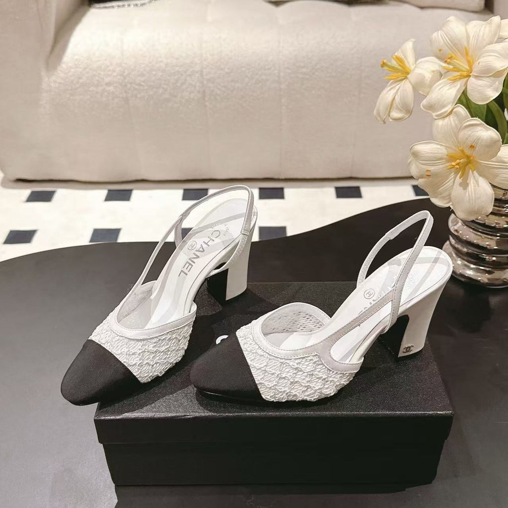 HIGH SLINGBACK 25S PUMP IN WHITE AND BLACK FARBIC