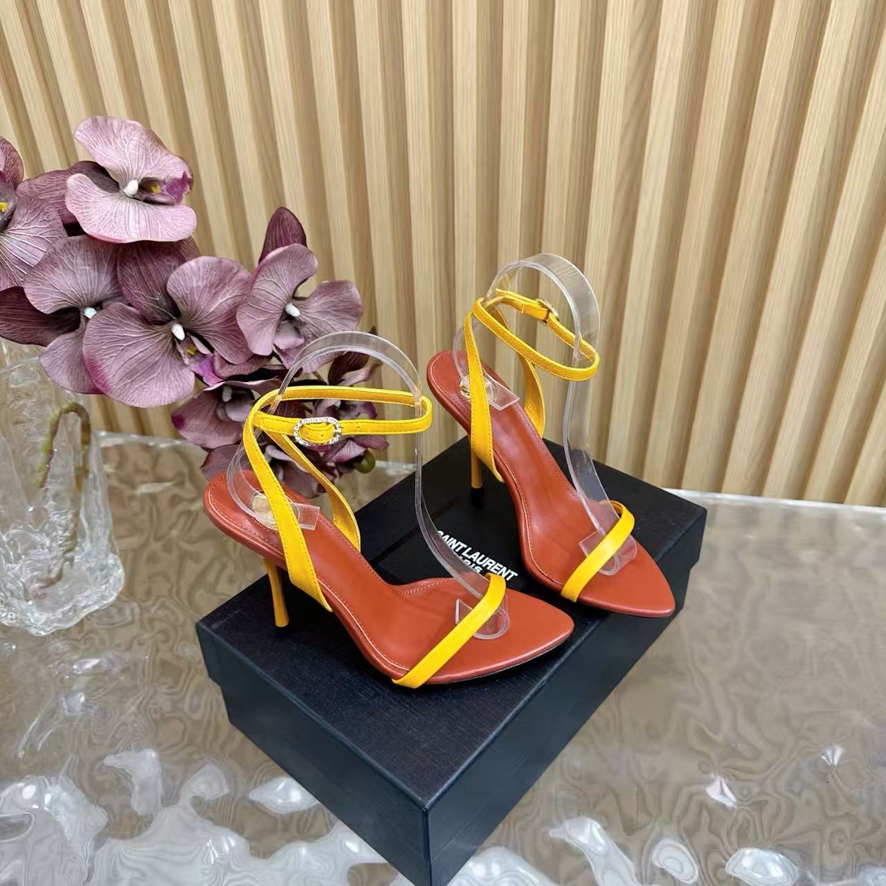 YSL JANE 105 SANDALS IN YELLOW CALFSKIN