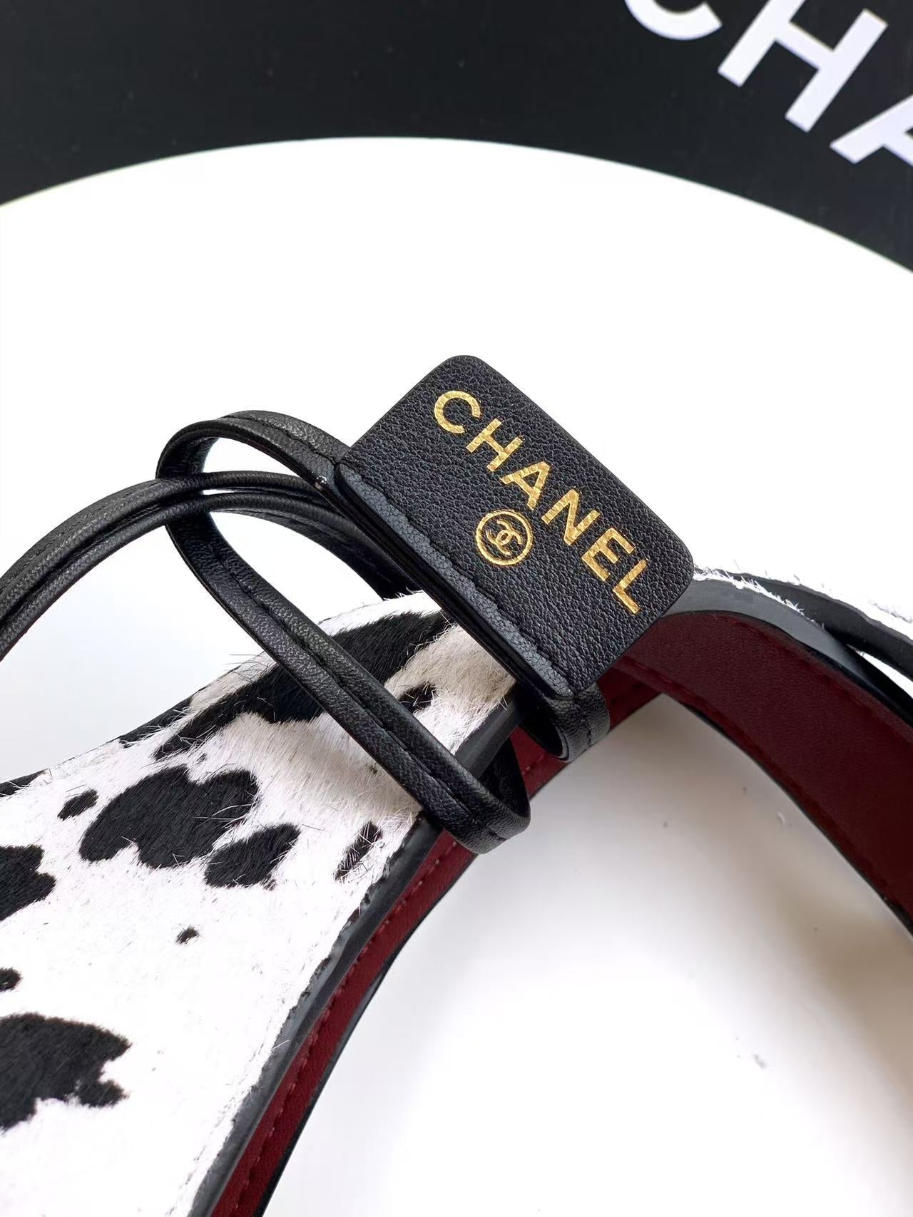 CHANEL 26S TRIANGLE HOBO BAG IN BLACK WHITE CALFSKIN  LEATHER