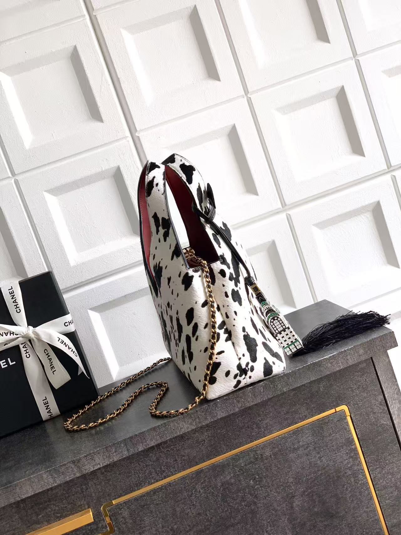 CHANEL 26S TRIANGLE HOBO BAG IN BLACK WHITE CALFSKIN  LEATHER