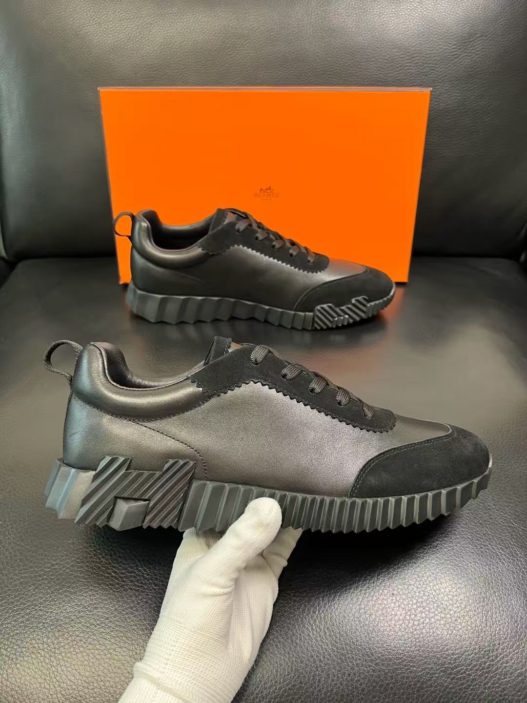 HERMES 26S TRAIL SNEAKER IN BLACK CALFSKIN LEATHER