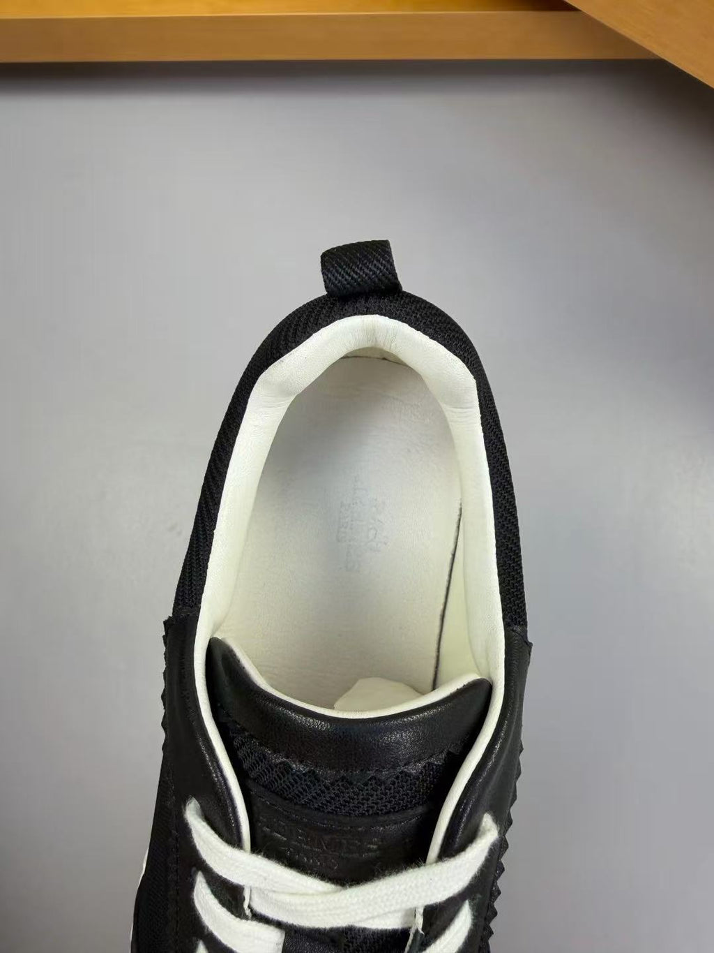 HERMES 26S TRAIL SNEAKER IN BLACK TECHNICAL FABRIC & LEATHER
