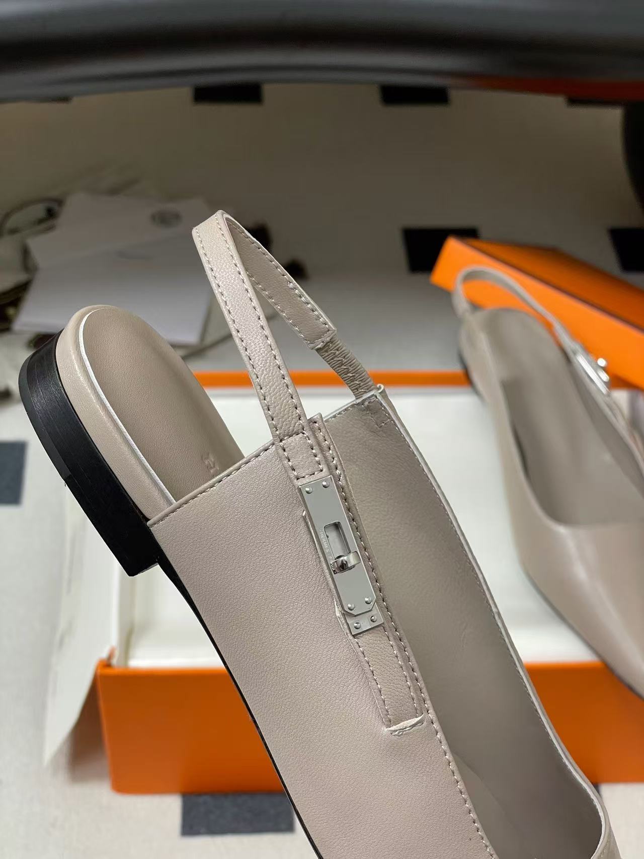 HERMES 80 LOVER PUMP IN NAPPA CALFSKIN
