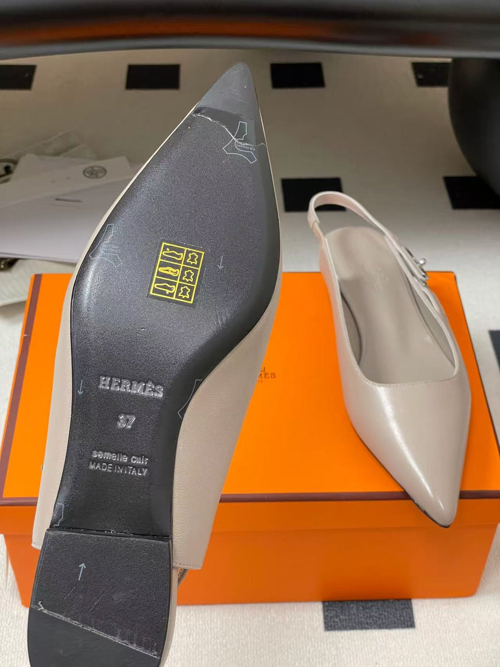 HERMES 80 LOVER PUMP IN NAPPA CALFSKIN