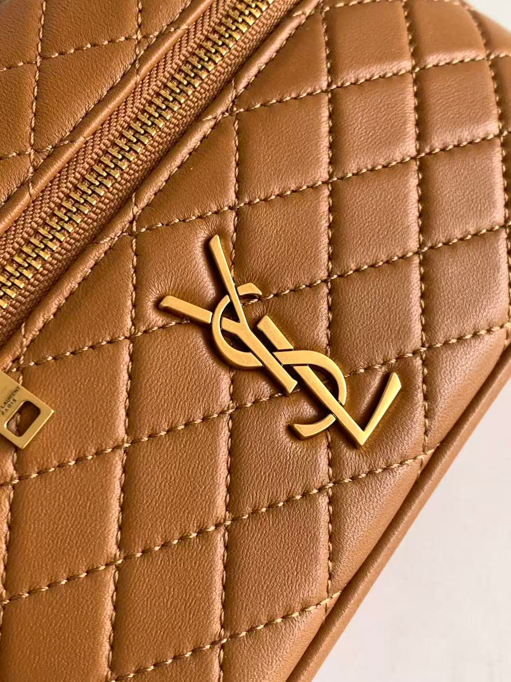 YSL 26S VANITY BAG IN TAN QUILTED LAMBSKIN LEATHER