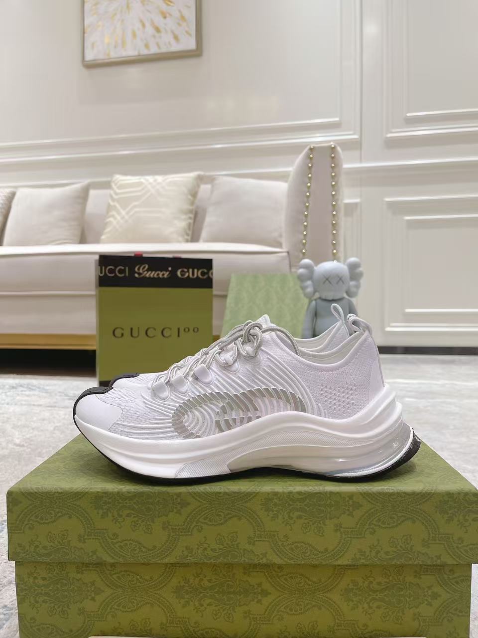 GUCCI 26S KNIT RUNNER SNEAKERS IN WHITE TECHNICAL MESH