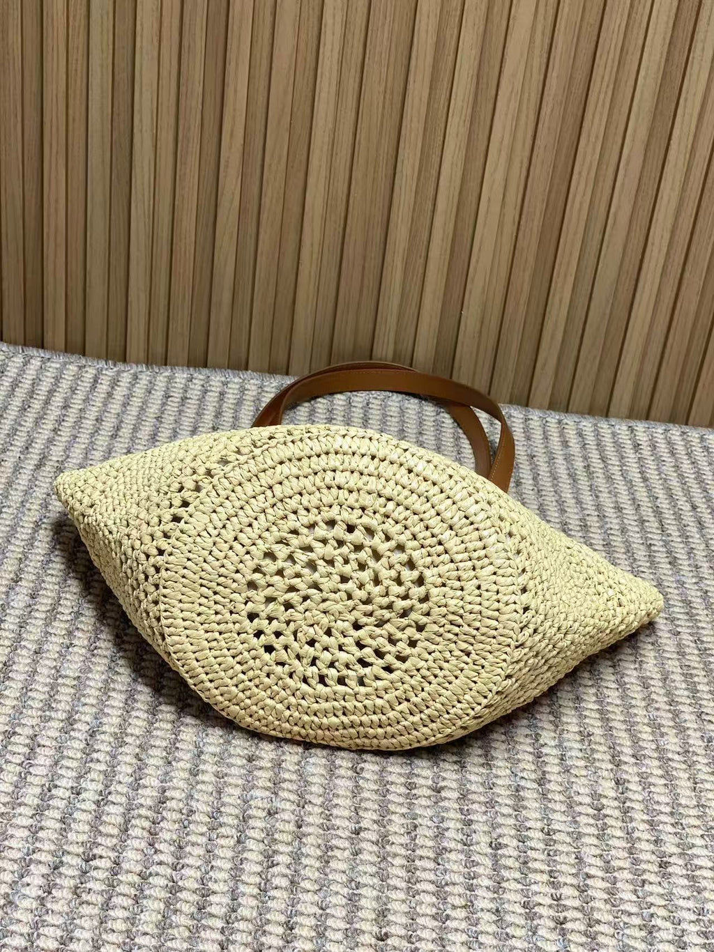 YSL 25S TOTE BAG IN BEIGE RAFFIA STRAW WITH BROWN LEATHER HANDLES