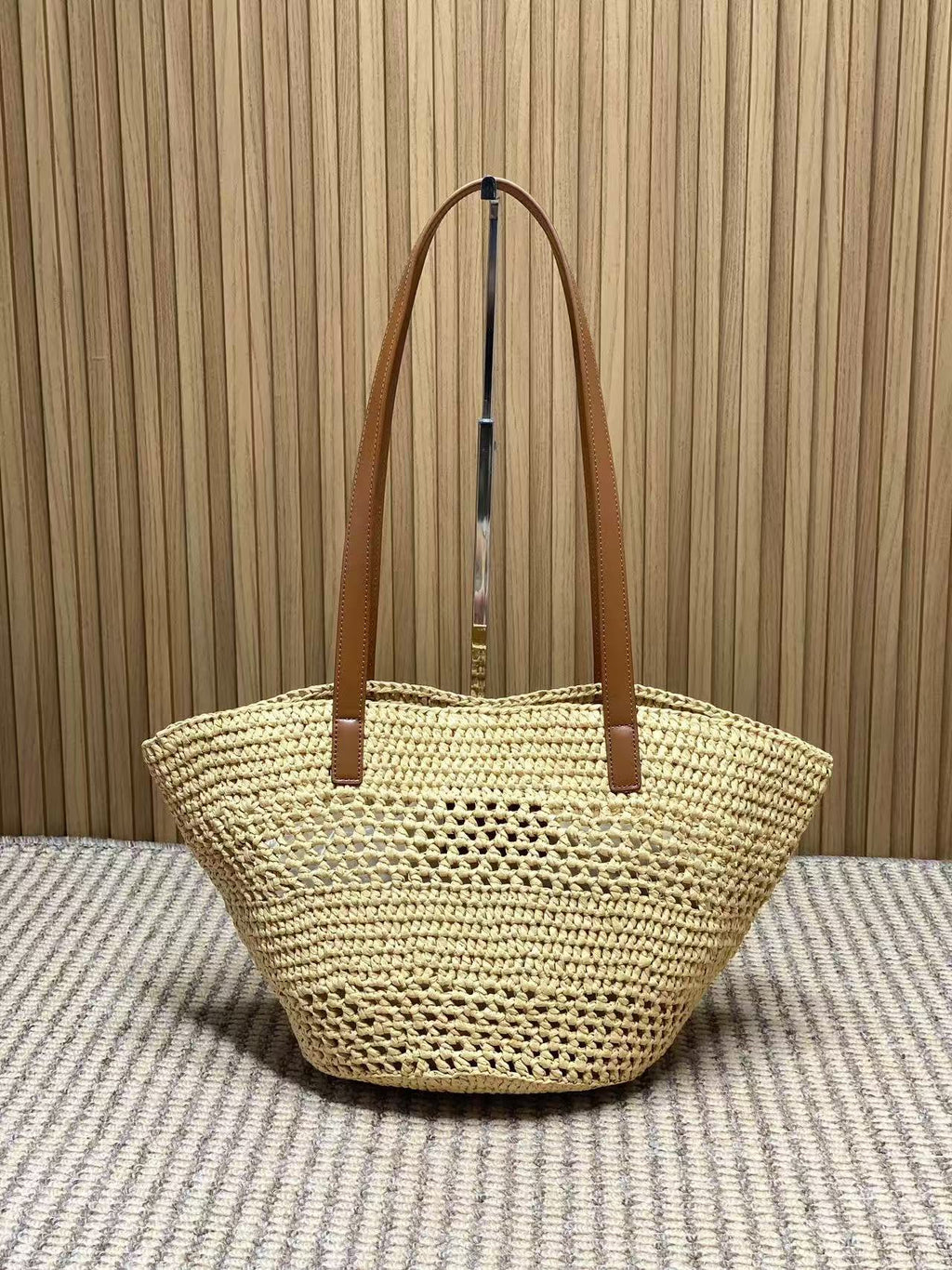 YSL 25S TOTE BAG IN BEIGE RAFFIA STRAW WITH BROWN LEATHER HANDLES