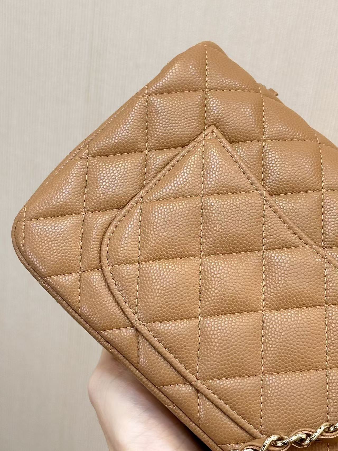 CHANEL 25S FLAP BAG 20 CM IN LIGHT BROWN CAVIAR GOLD HARDWARE 25626