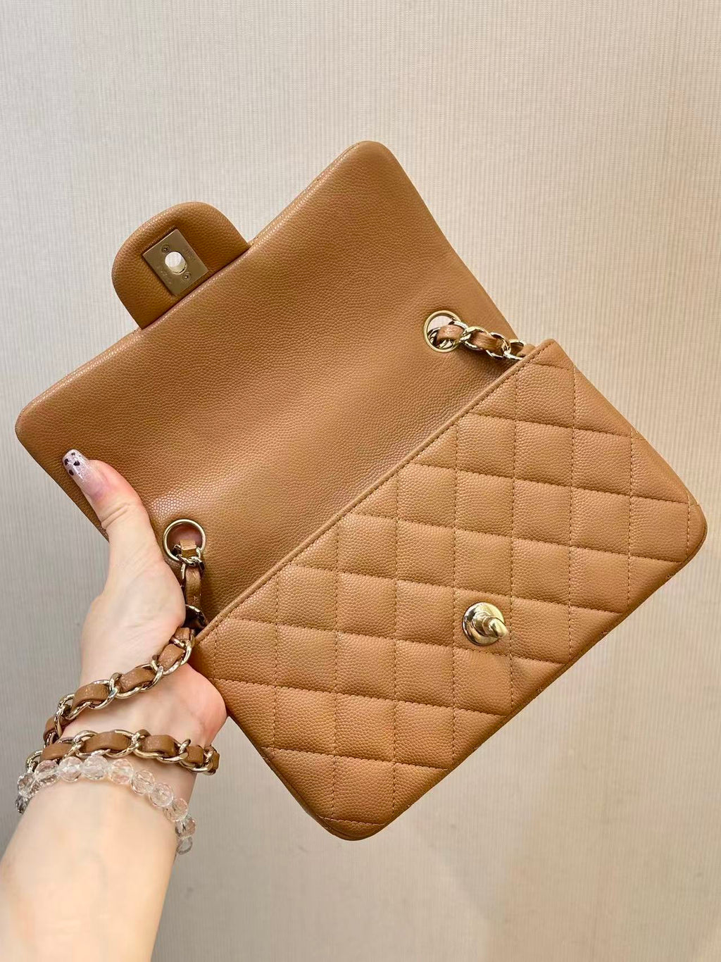 CHANEL 25S FLAP BAG 20 CM IN LIGHT BROWN CAVIAR GOLD HARDWARE 25626