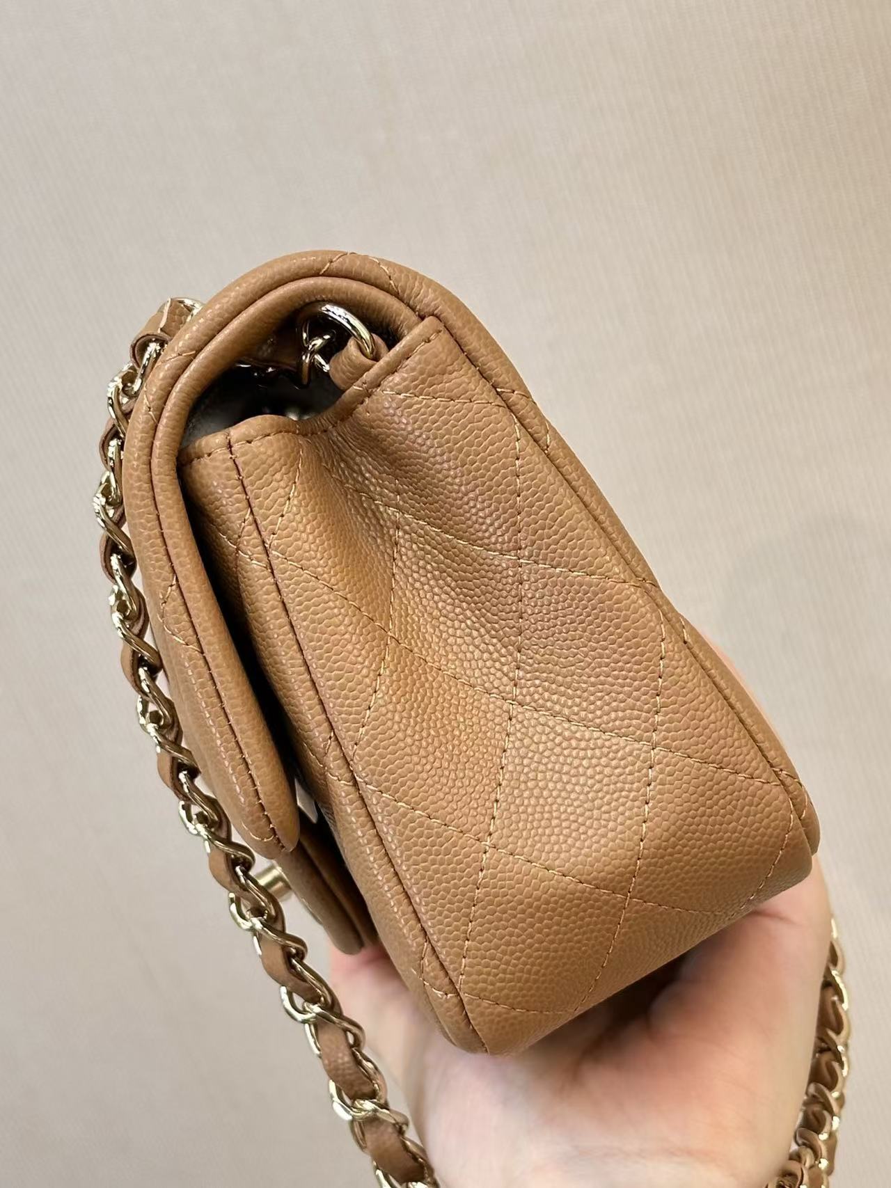 CHANEL 25S FLAP BAG 20 CM IN LIGHT BROWN CAVIAR GOLD HARDWARE 25626