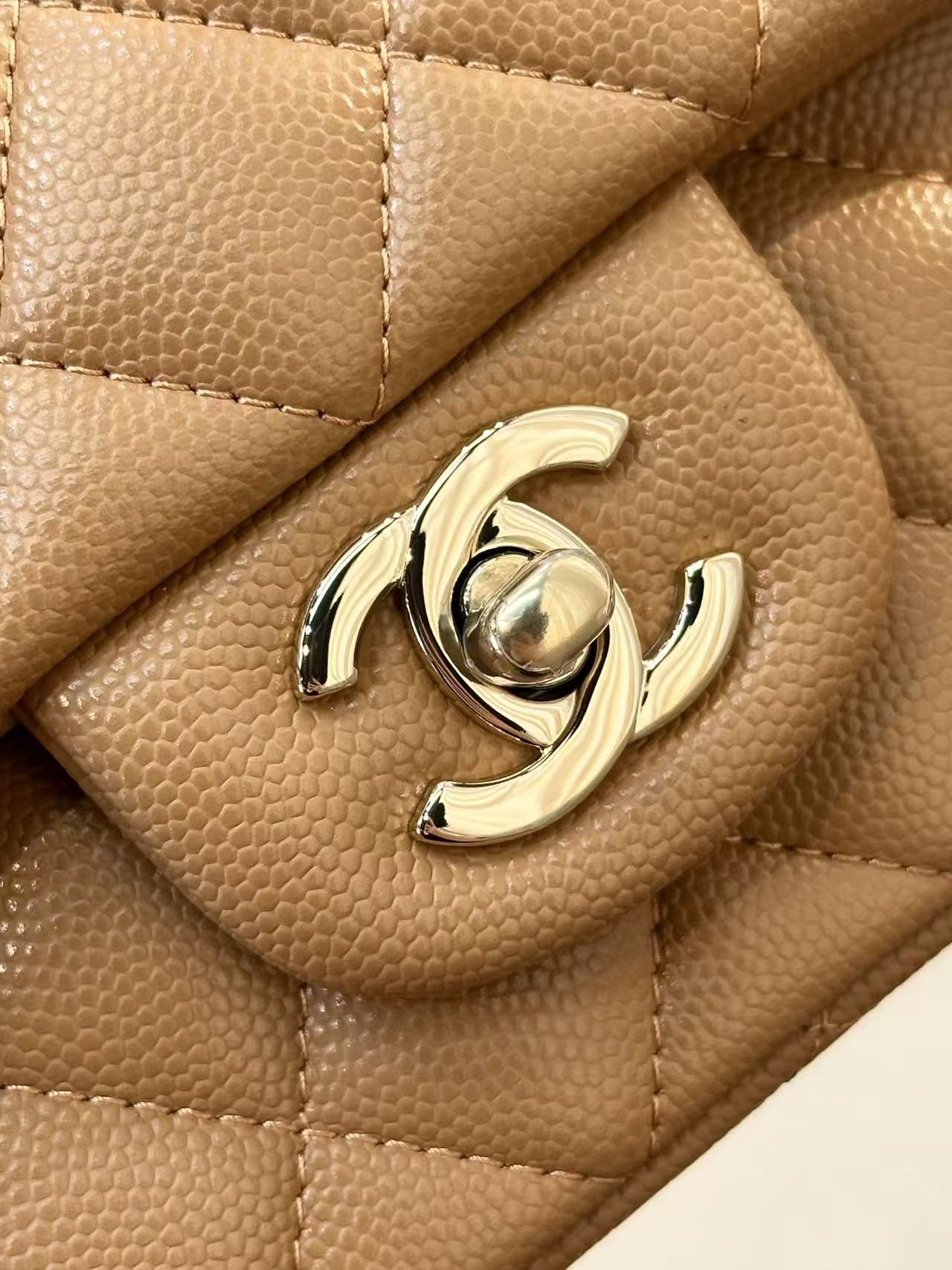 CHANEL 25S FLAP BAG 20 CM IN LIGHT BROWN CAVIAR GOLD HARDWARE 25626
