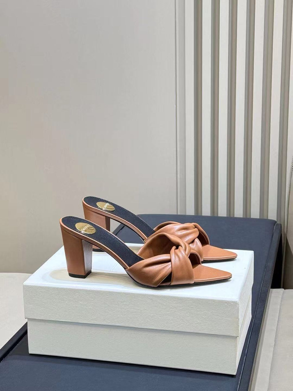 YSL 26S KNOTTED MULE HEELS IN TAN LAMBSKIN LEATHER