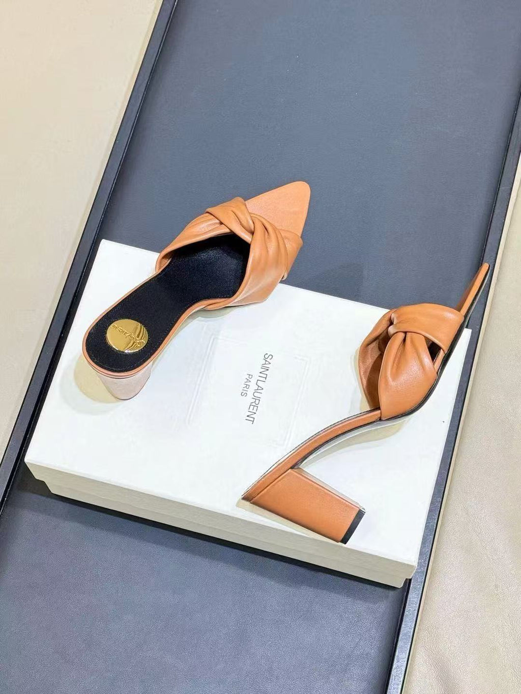 YSL 26S KNOTTED MULE HEELS IN TAN LAMBSKIN LEATHER
