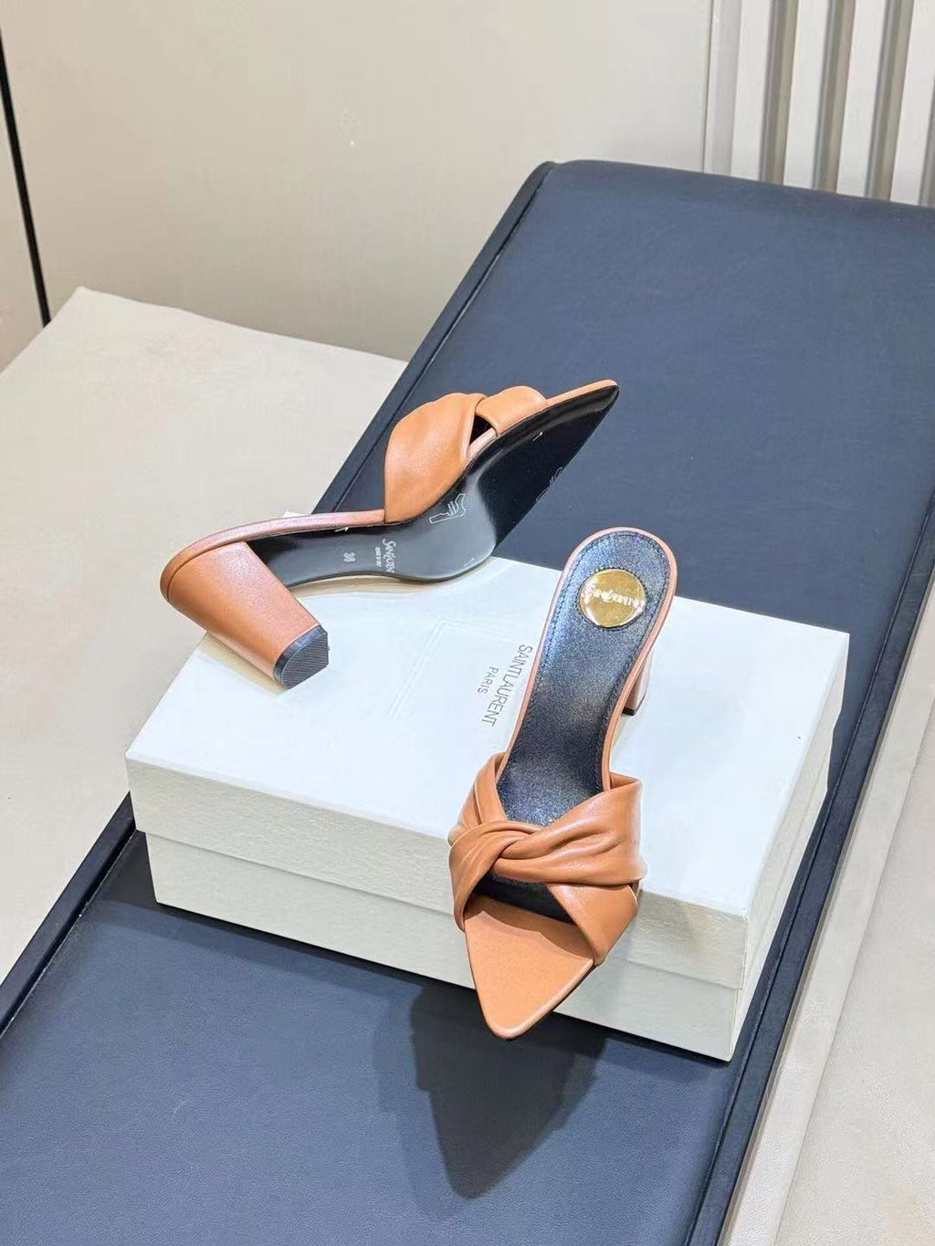 YSL 26S KNOTTED MULE HEELS IN TAN LAMBSKIN LEATHER