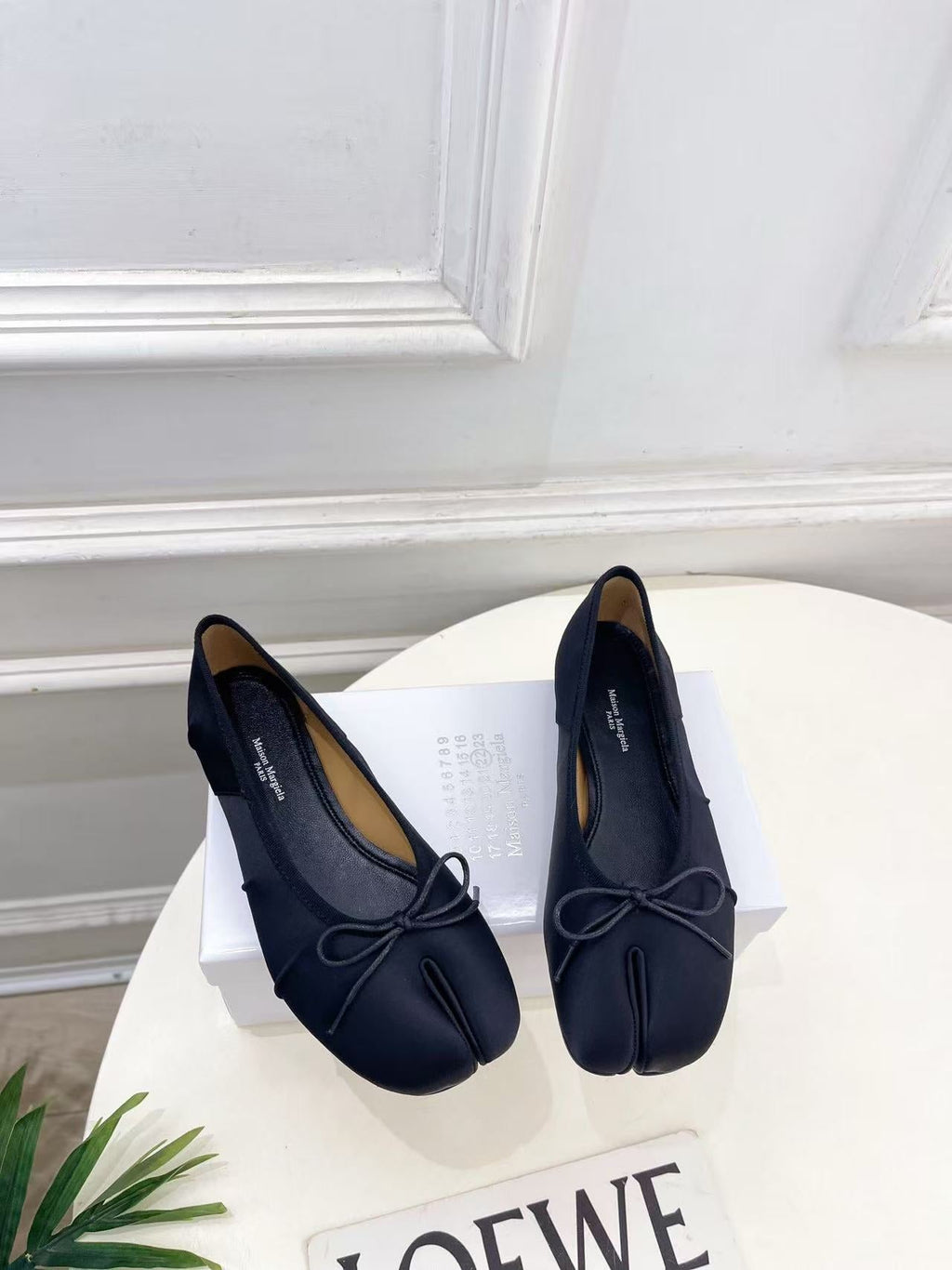 LOEWE 26S SPLIT-TOE BALLET FLATS IN BLACK SILK