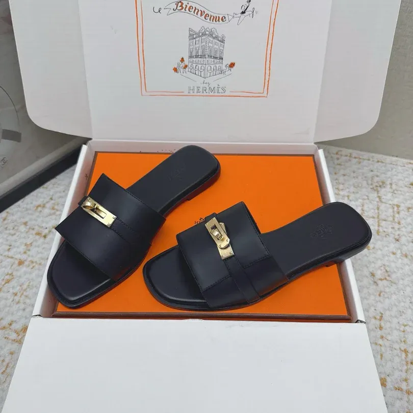 HM 26S GIULIA SANDAL IN BLACK CALFSKIN GOLD HARDWARE 27626