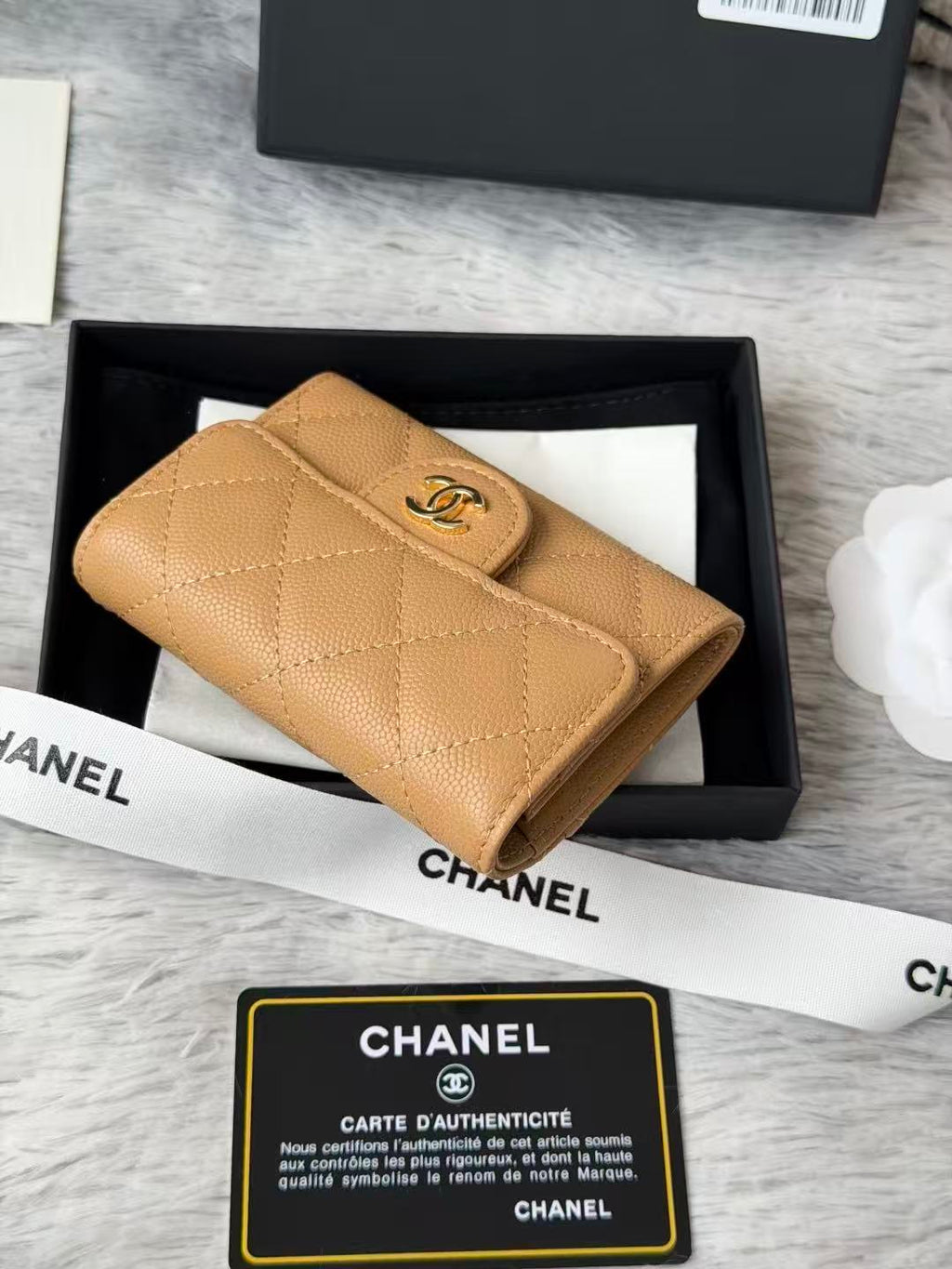 CHANEL CAVIAR QUILTED FLAP CARD HOLDER IN BEIGE LAMBSKIN