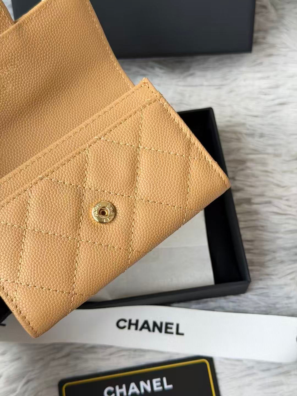 CHANEL CAVIAR QUILTED FLAP CARD HOLDER IN BEIGE LAMBSKIN