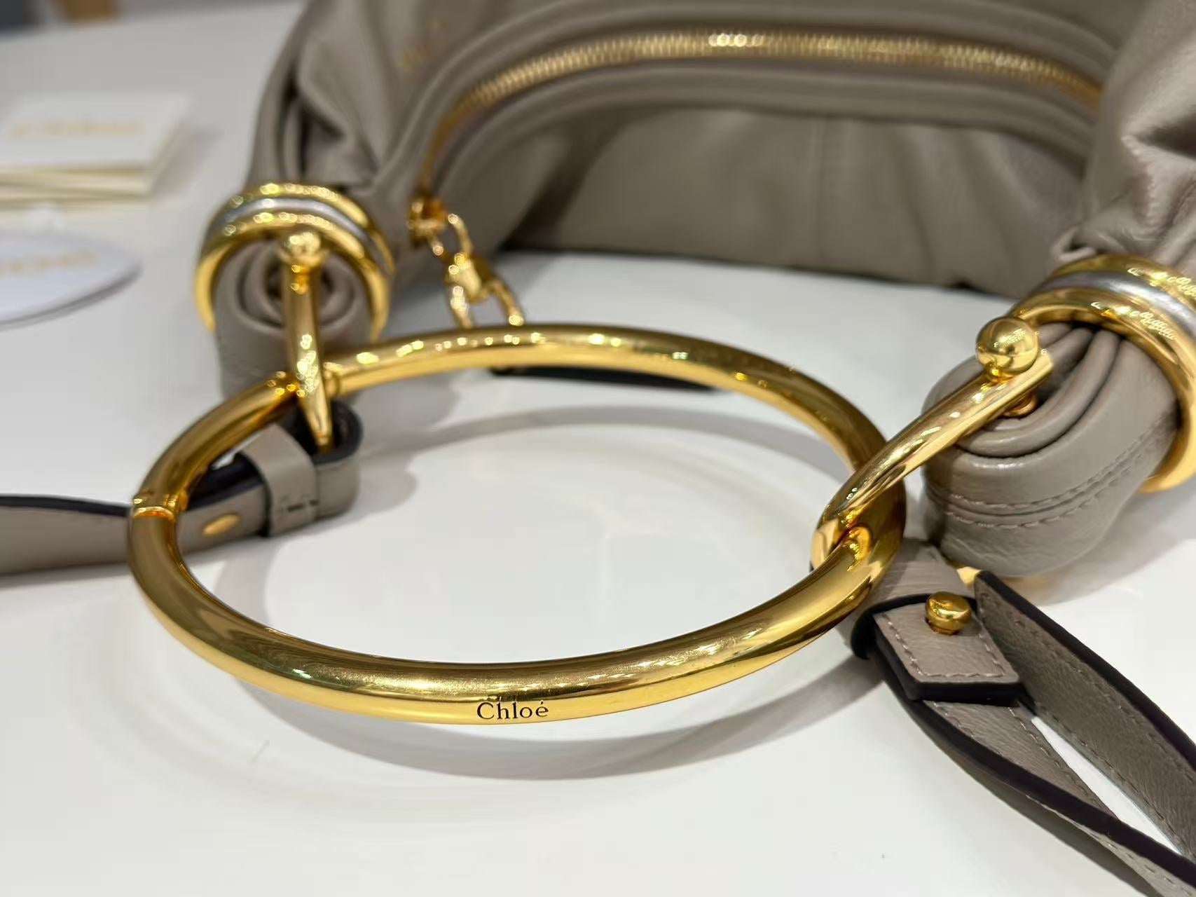 CHLOÉ S6 BRACELET HOBO BAG IN LIGHT GREY LAMBSKIN 9726