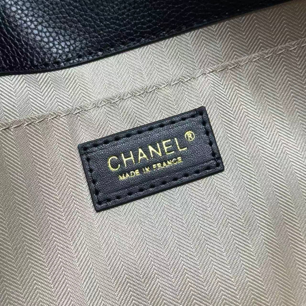 CHANEL 26S MESSENGER BAG IN BLACK CAVIAR 12726