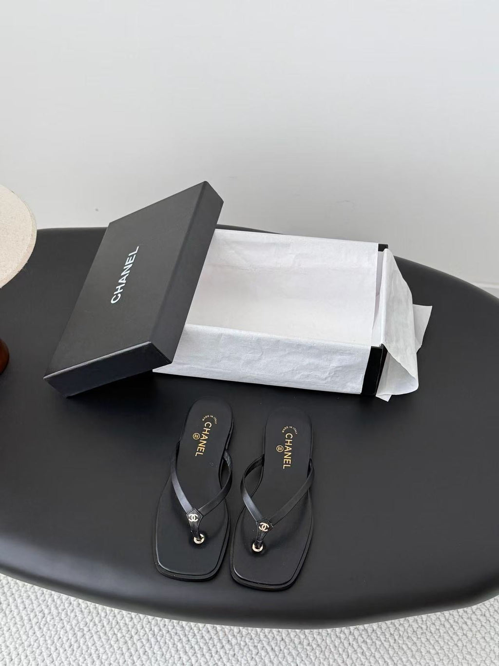 CHANEL 26S CC THONG SANDAL IN BLACK CALFSKIN 15726