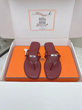 HERMÈS 26S ORAN SANDAL IN BURGUNDY CALFSKIN