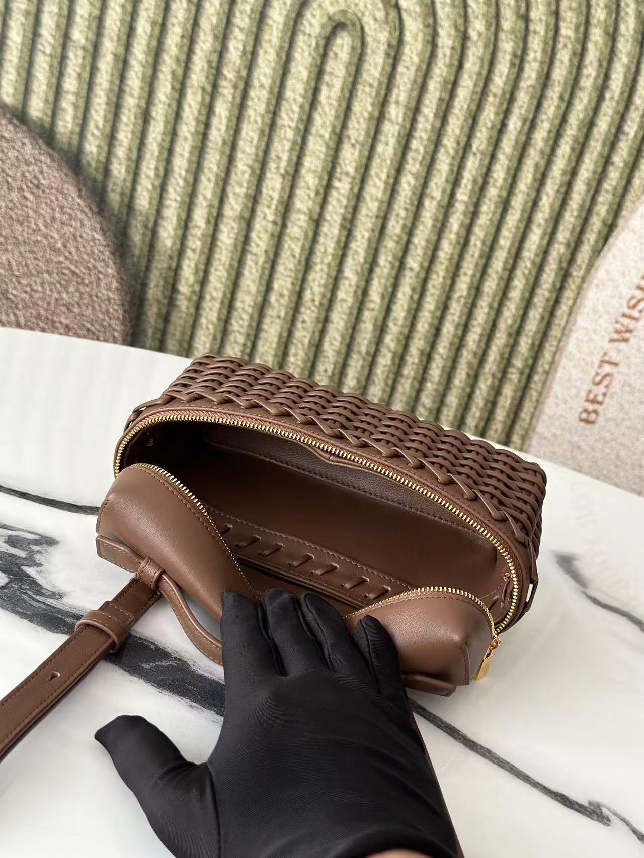 BOTTEGA VENETA 26S INTRECCIATO VANITY CASE IN BROWN CALFSKIN