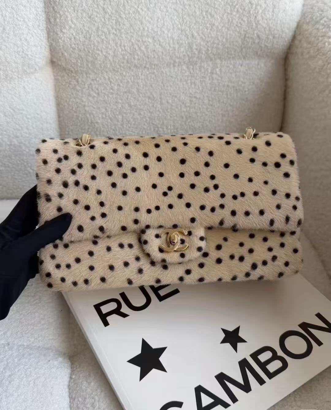 CHANEL 26S CLASSIC SINGLE FLAP BAG IN BEIGE PONY HAIR BLACK POLKA DOT GOLD HARDWARE