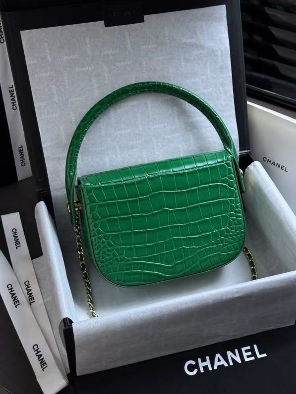 CHANEL 26S MINI FLAP TOP HANDLE BAG IN GREEN CROCODILE LEATHER