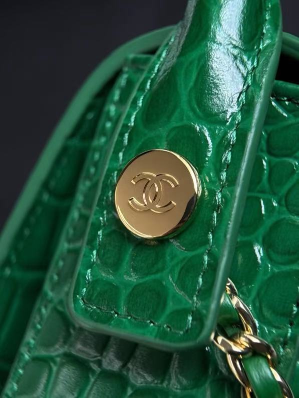 CHANEL 26S MINI FLAP TOP HANDLE BAG IN GREEN CROCODILE LEATHER