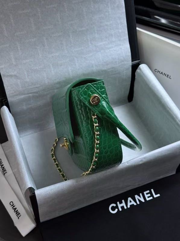 CHANEL 26S MINI FLAP TOP HANDLE BAG IN GREEN CROCODILE LEATHER